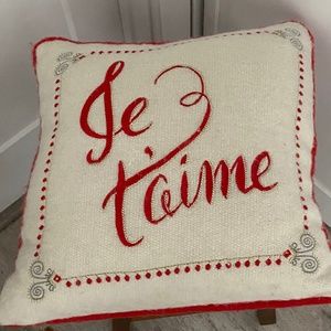 Accent Pillow Cover Urban Outfitters
Je T’aime (pillow cover only)